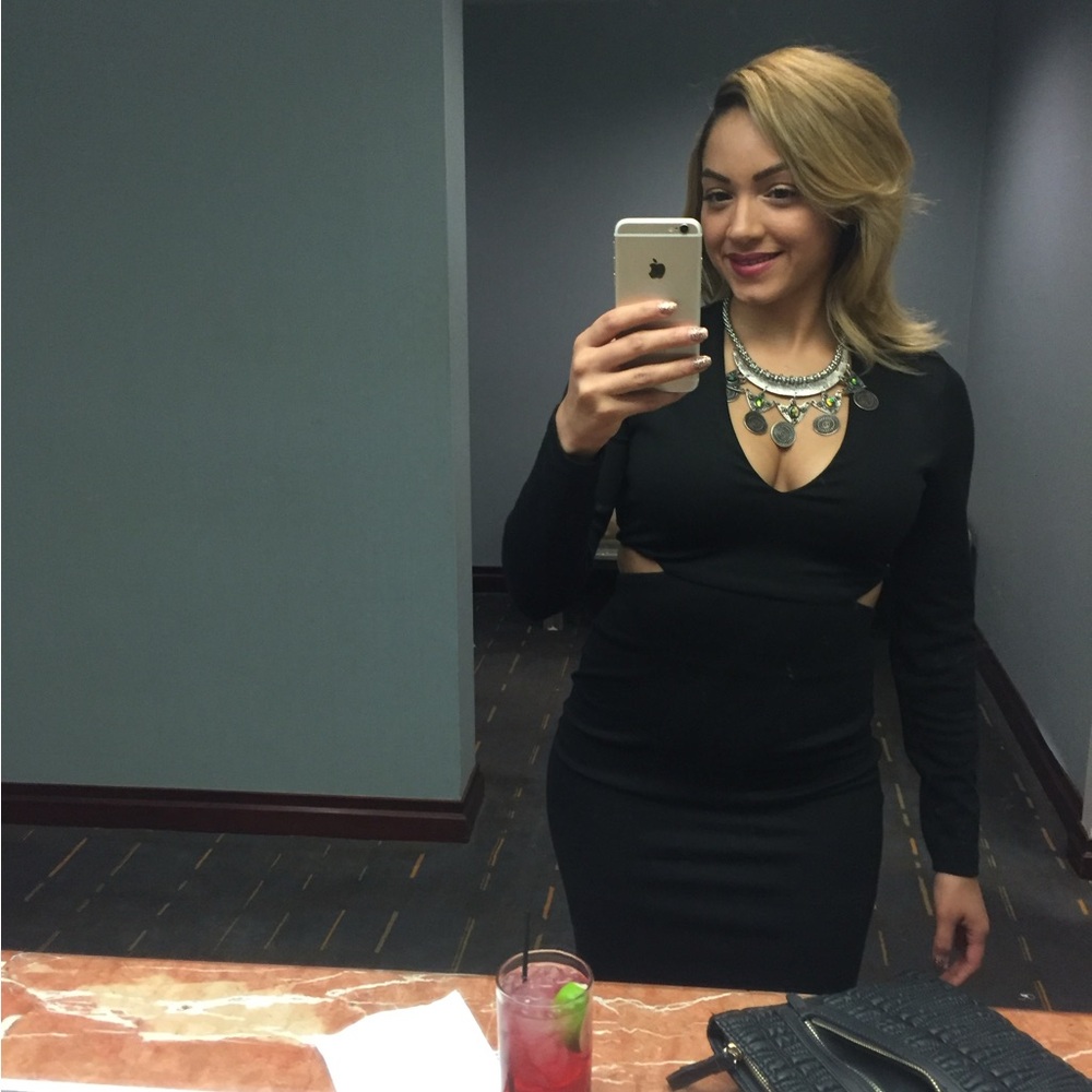 Black side cut out dress midi